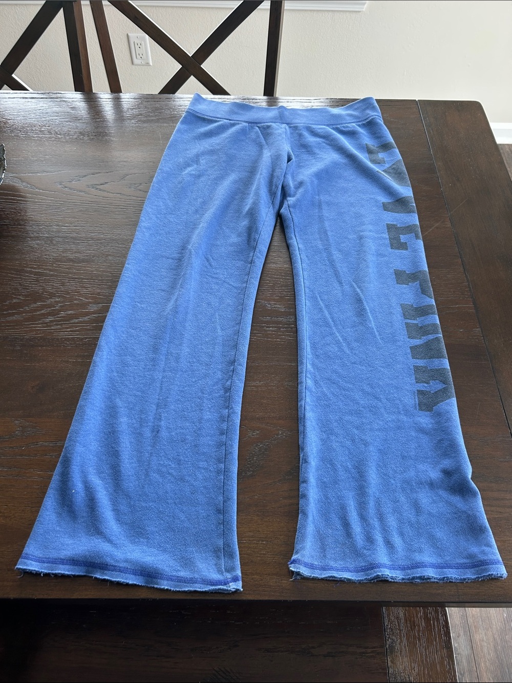 PINK Victoria's Secret sweats - Picture 2 of 5
